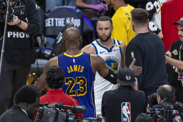 O'Neal quer Curry na discussão de... GOAT