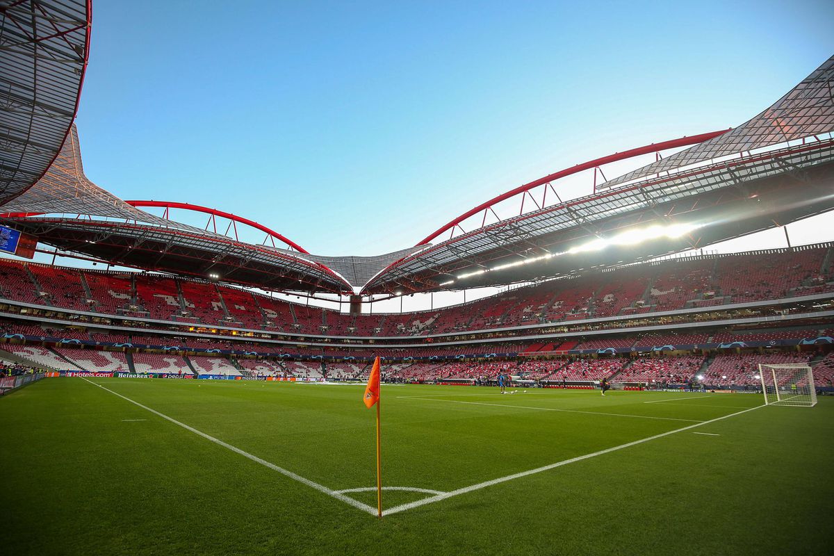 EXCLUSIVO A BOLA Benfica ainda não conseguiu pagar ordenados a funcionários devido ao apagão