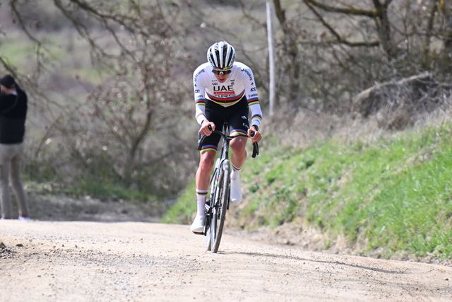 Antevisão Strade Bianche: outro solo de Pogacar ou Seixas e Pidcock poderão surpreender?