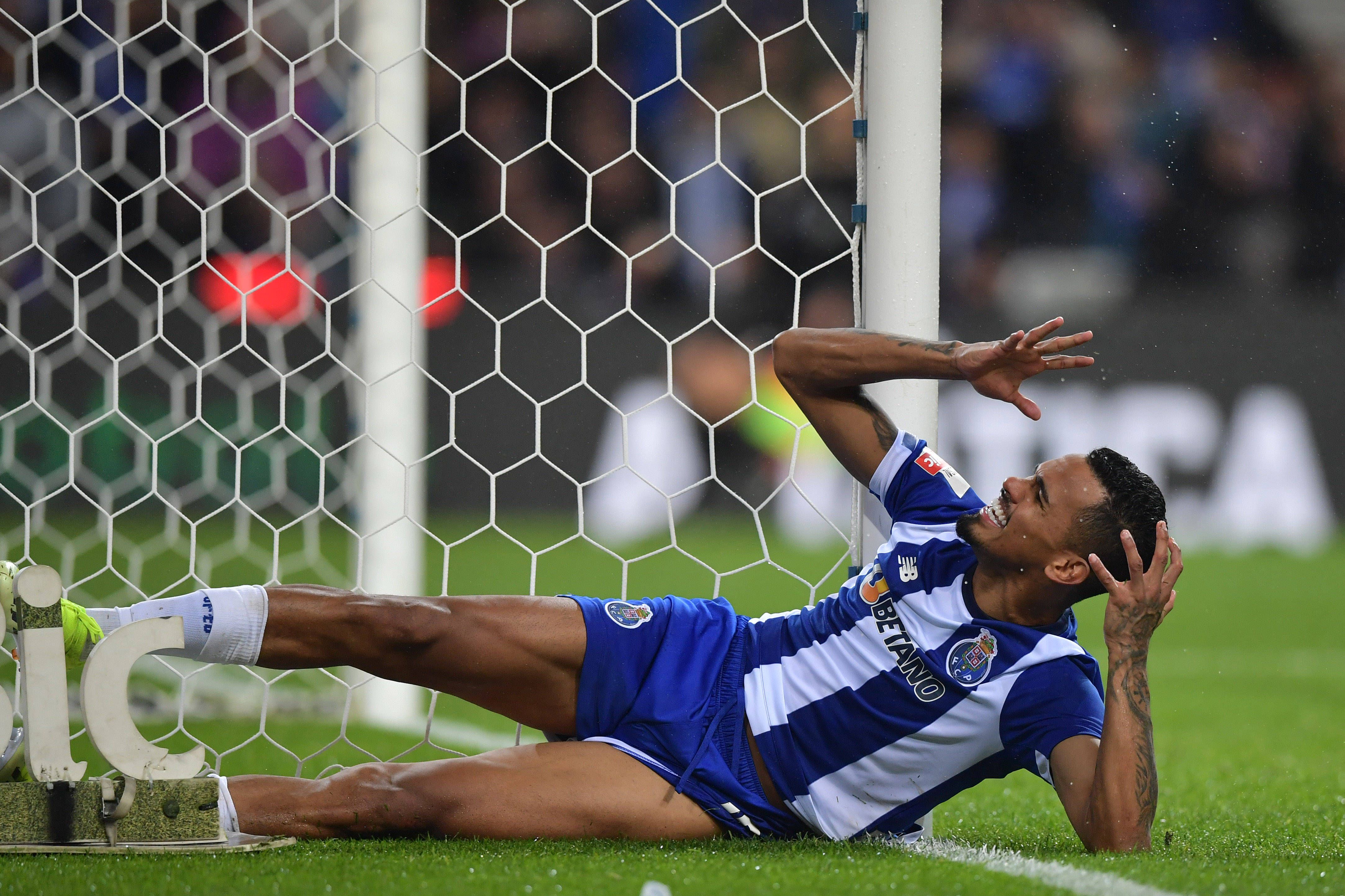 3. FC Porto-Benfica (5-0): Terceiro clássico entre dragões e águias apitado por João Pinheiro foi a 3 de março de 2024, no Dragão, para a Liga. Galeno bisou, Wendell, Pepê e Namaso também marcaram - Foto: IMAGO