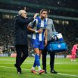 Jan Bednarek saiu lesionado aos 44 minutos do Sporting-FC Porto para a Taça de Portugal