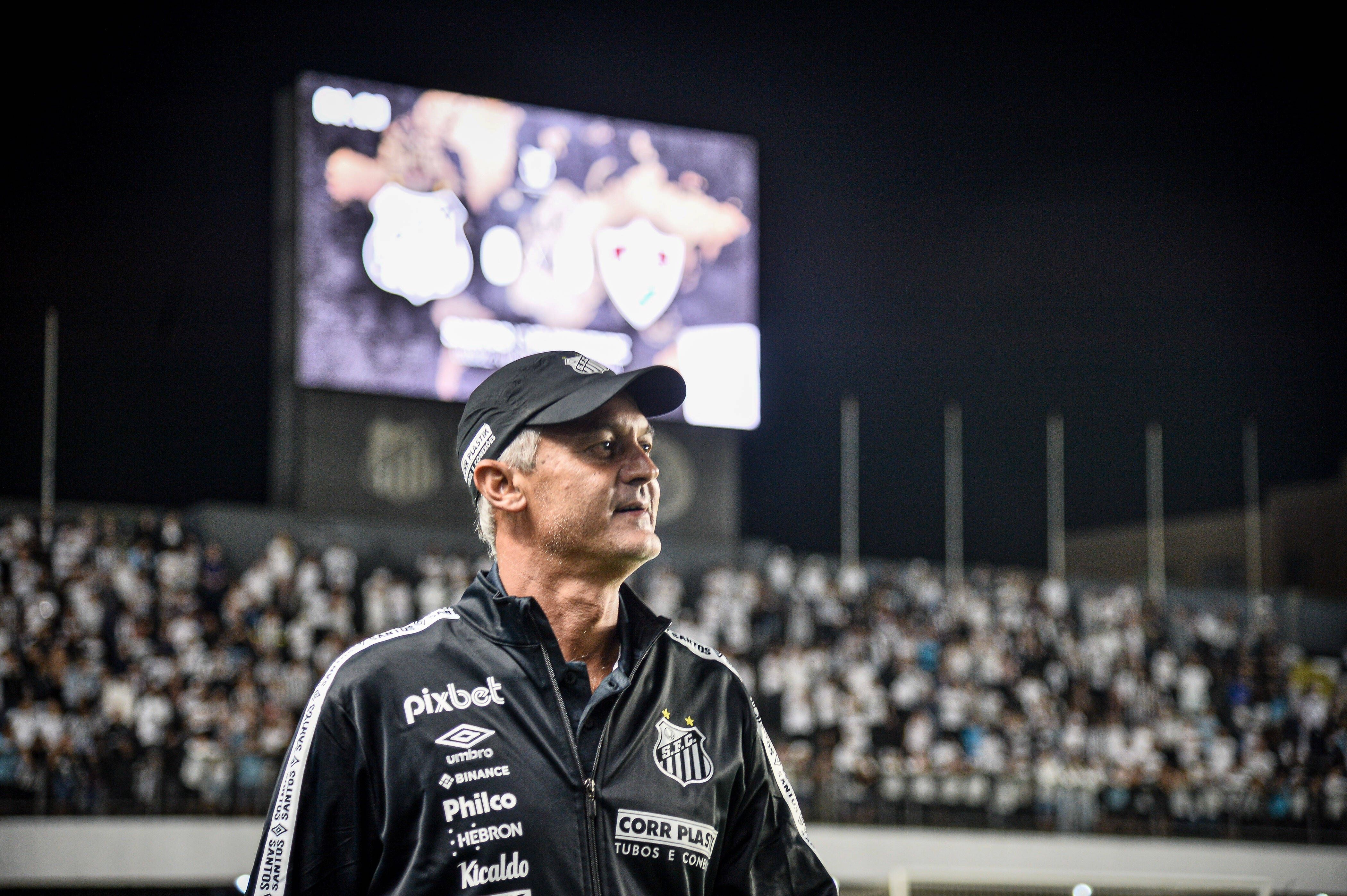 Lisca esteve no Santos durante 52 dias