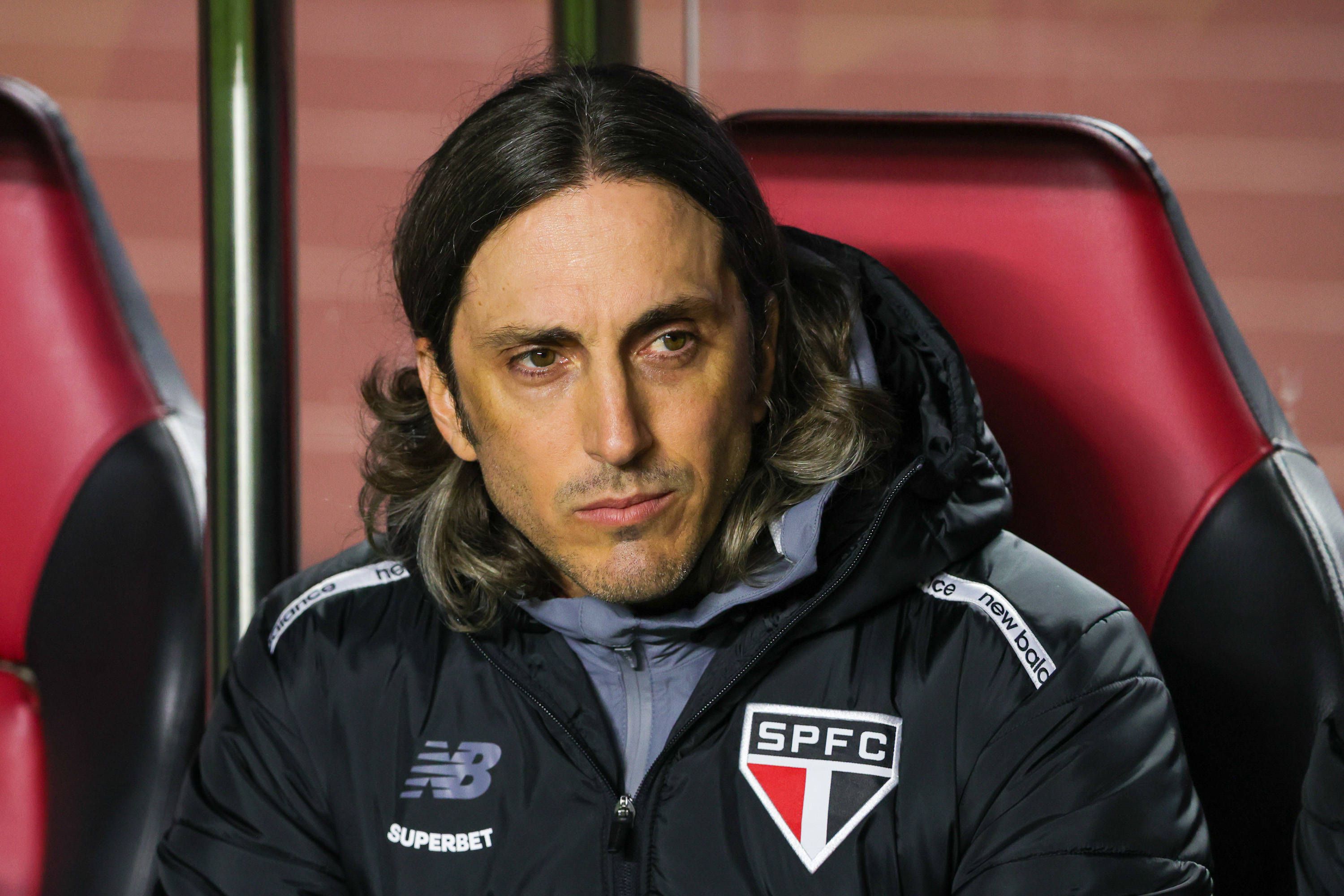 Zubeldía esteve 421 dias no São Paulo