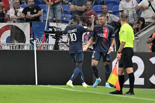 Festejo polémico deixa Dembélé debaixo de fogo e já há comparações com Figo