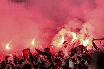 Benfica reage à proibição de adeptos em Marselha