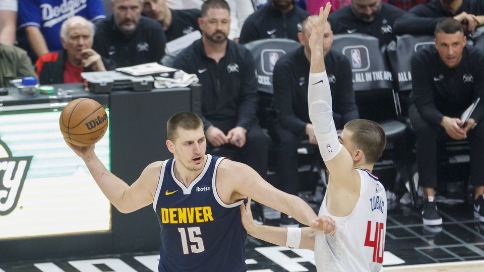 NBA: Jokic faz triplo-duplo, mas não impede derrota dos Nuggets