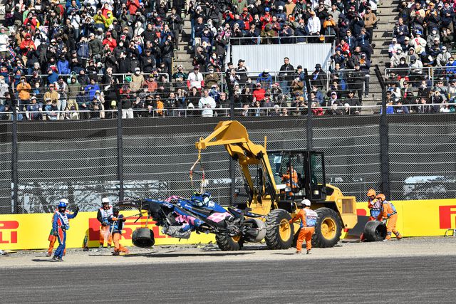 Estado do carro de Doohan na sexta-feira após colisão na barreira de pneus