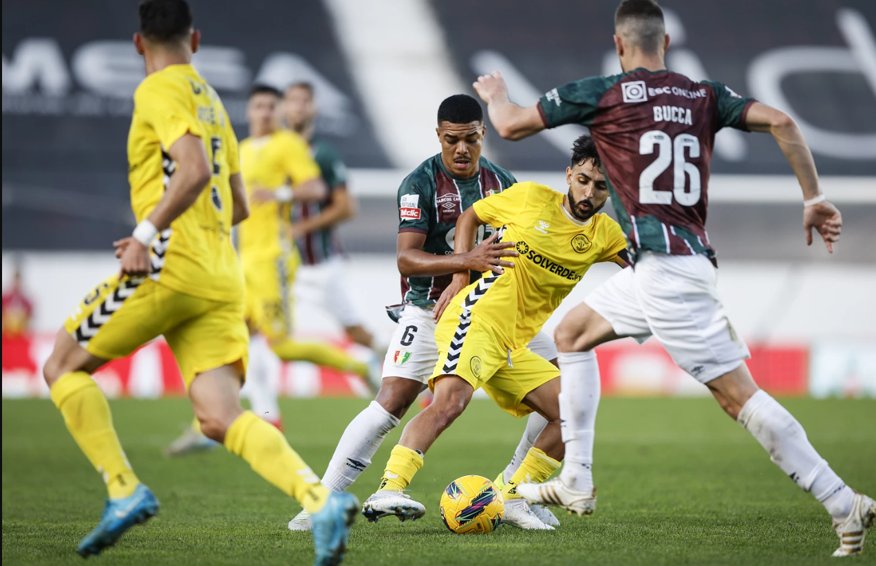 E. Amadora não conseguiu aterrar na Madeira, jogo com o Nacional adiado