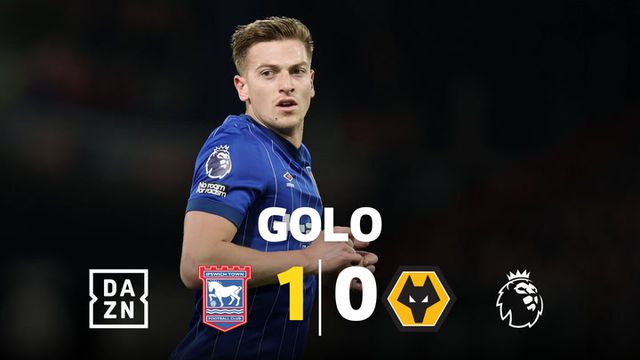 José Sá ficou a pedir falta, mas foi mesmo golo do Ipswich