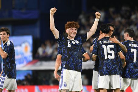 Valentín Barco, internacional argentino, ex-Brighton e jogador do Estrasburgo