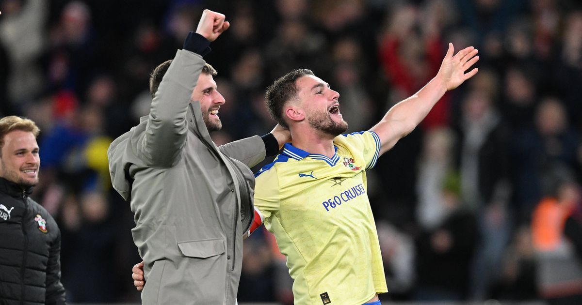 Carrasco do Arsenal precisa de permissão... para usar camisola