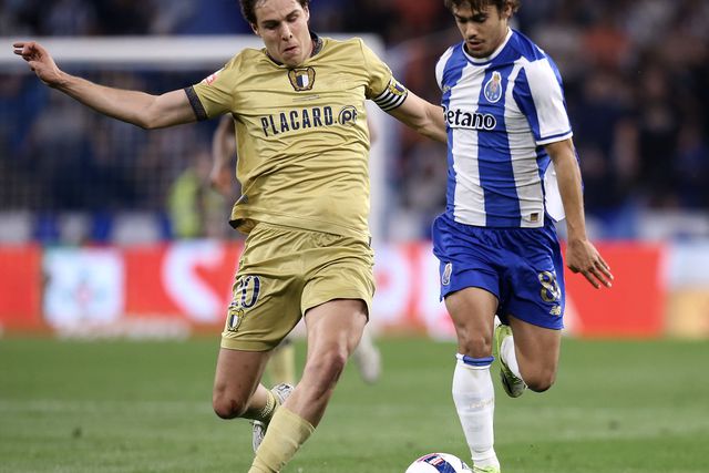 Capitão dos minhotos continua a brilhar e a despertar interesse em várias latitudes do globo — Foto: Manuel Fernando Araújo/LUSA