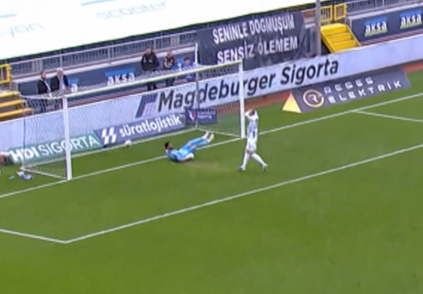 Golo de Gianniotis na vitória do Kasimpasa