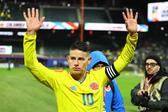 James Rodríguez esteve internado depois do jogo da Colômbia frente à França