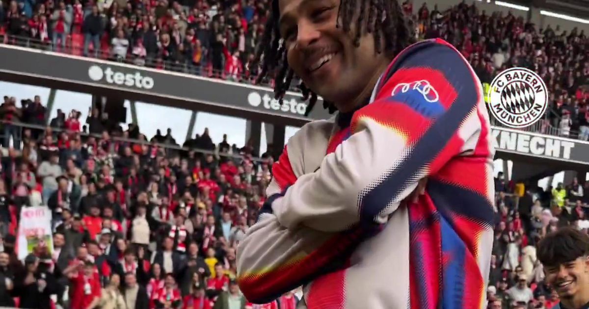 Bayern festeja vitória épica... com calções com a cara de Goretzka