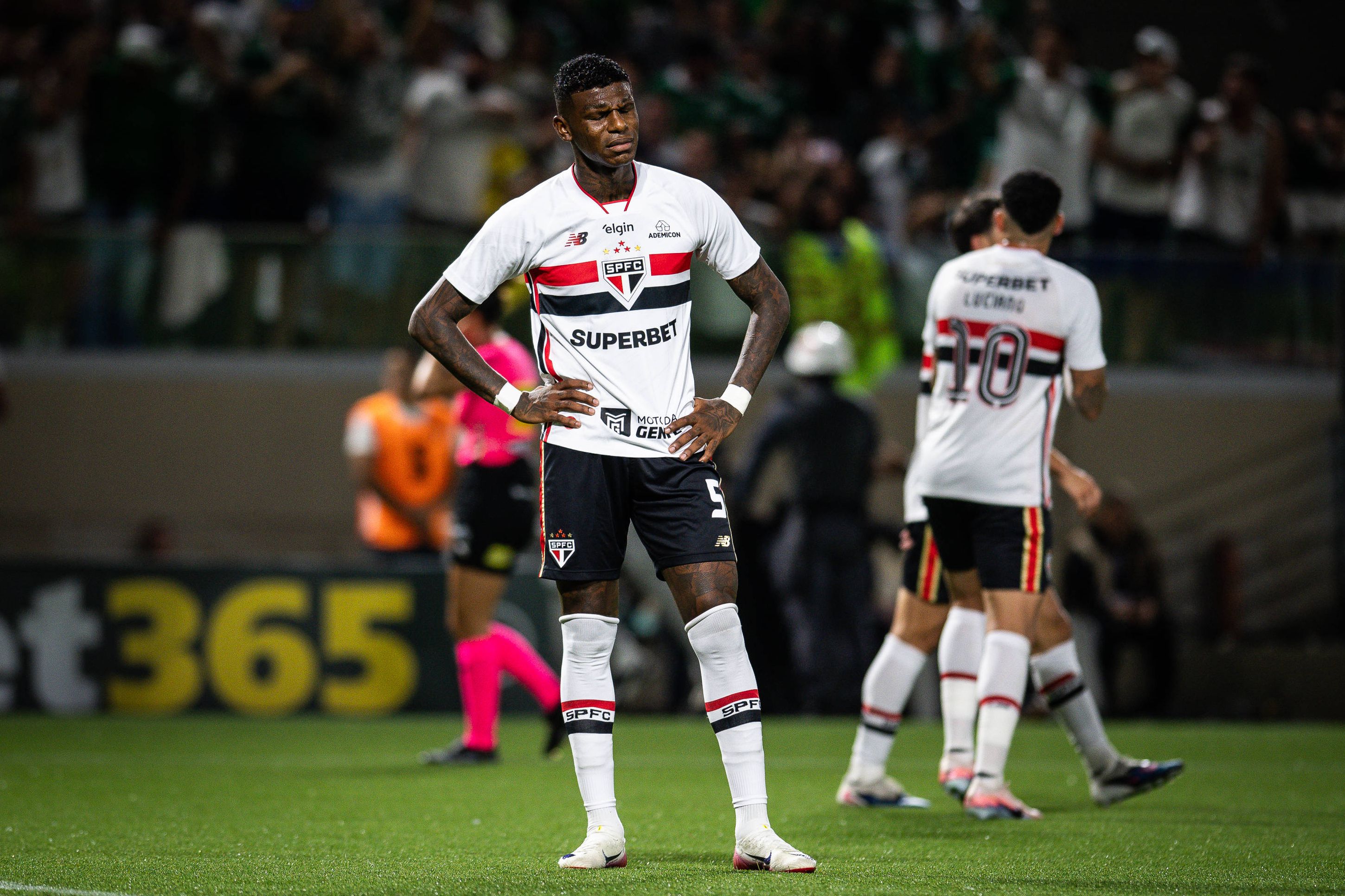 Arboleda, defesa do São Paulo