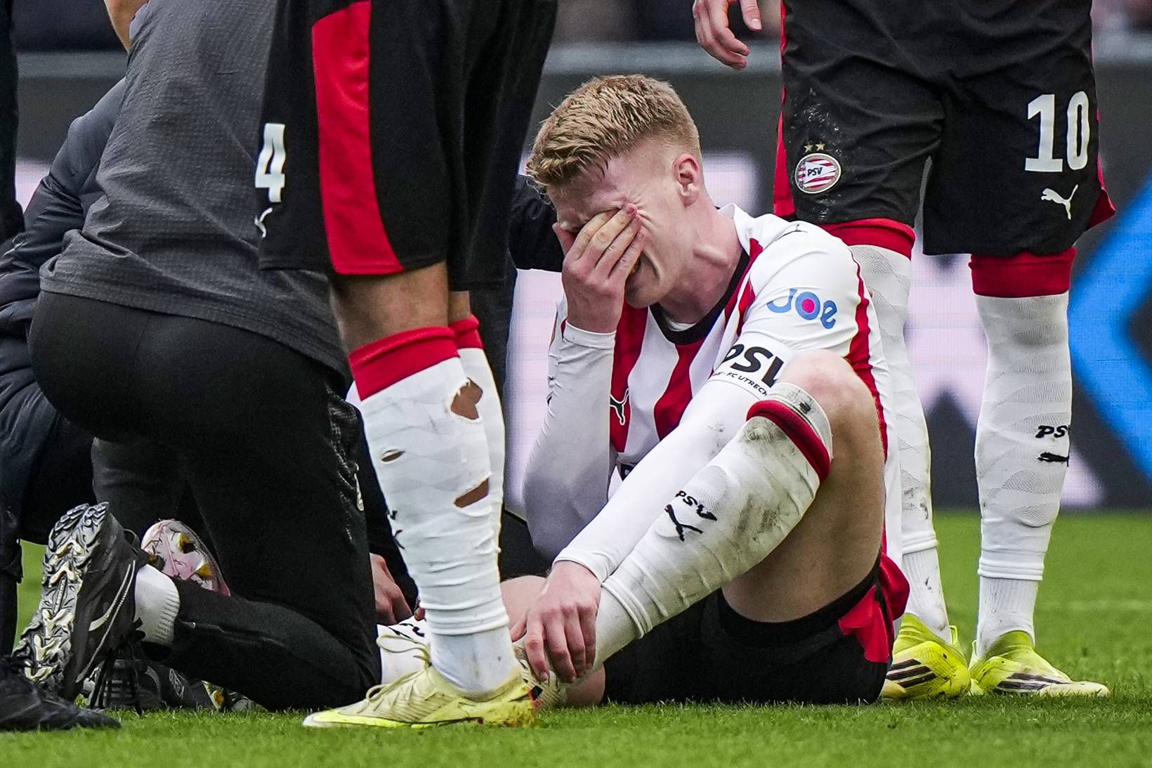 Jerdy Schouten, capitão do PSV e internacional neerlandês