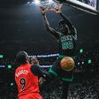 Neemias brilha nos Celtics e até Mery Andrade lhe deu os parabéns