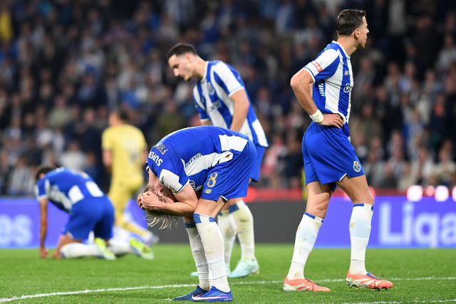 O desalento dos dragões após o 2-2 - Foto: Rogério Ferreira/Kapta+