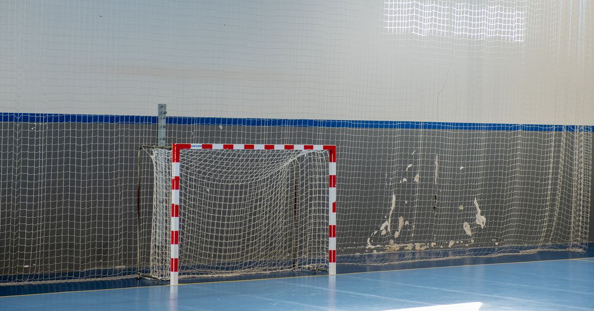 Criança de 13 anos esfaqueada por outra de 12 em jogo de futsal em Espanha