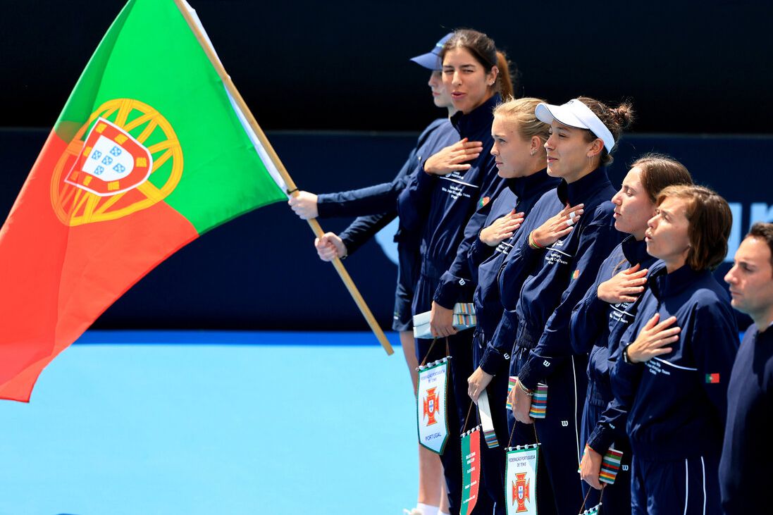 Neuza Silva, primeira à direita, sabe que a Seleção não terá tarefa fácil no Jamor      Fotografia FPT