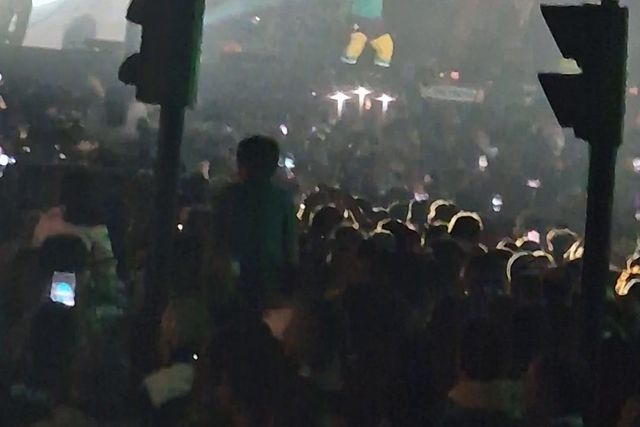 Jubas anima a festa no Marquês enquanto a equipa não chega