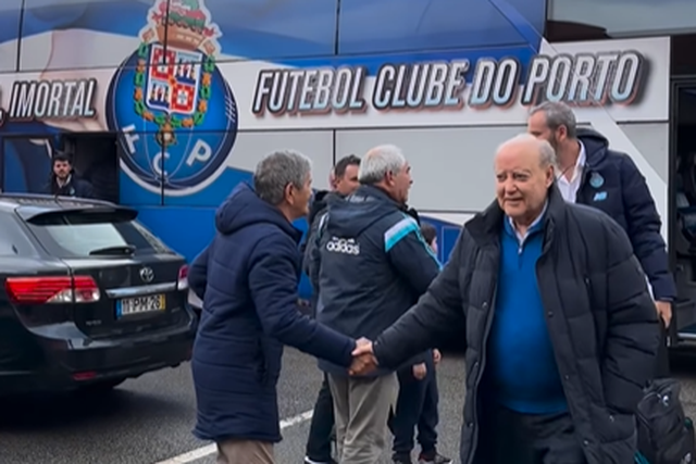 Pinto da Costa e Villas-Boas na final da taça de basquetebol