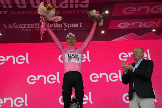 Pogacar e a liderança do Giro: «Vestir a camisola rosa era um sonho»