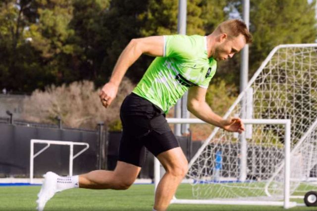 Cunhado de Paris Hilton estreou-se na Liga 2