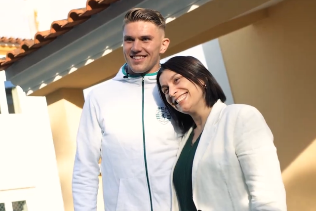 Sporting: Gyokeres andou a entregar camisolas aos adeptos