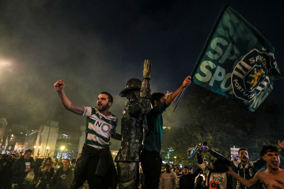 Sporting campeão: Centenas saíram à rua no Funchal