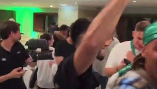 St. Juste mostra a festa dos jogadores do Sporting