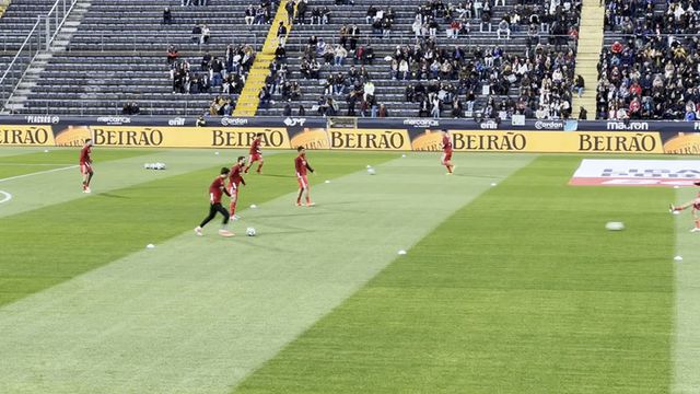 O aquecimento do Benfica em Famalicão
