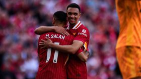 Trent confirma saída do Liverpool: «A decisão mais difícil da minha vida...»