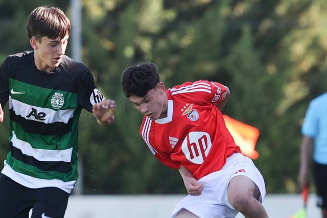 Iniciados: Benfica vence Sporting nos descontos