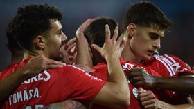 Ninguém ganhou mais títulos a receber um rival do que o Benfica
