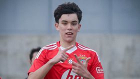 Iniciados: Martim Gomes herói na reviravolta do Benfica no dérbi