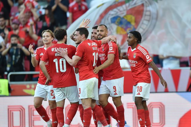 Festa dos jogadores do Benfica após um golo no Estádio da Luz, palco, no próximo sábado, 10 de maio, da receção ao Sporting, dérbi que pode decidir o campeão nacional