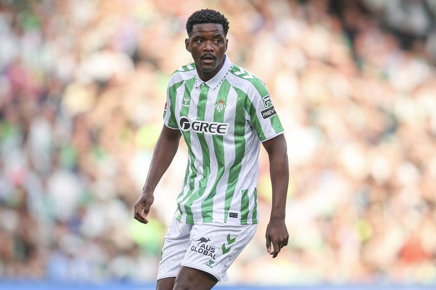 William Carvalho a jogar pelo Betis na Catalunha