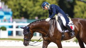 Maria Caetano de bronze em Compiègne