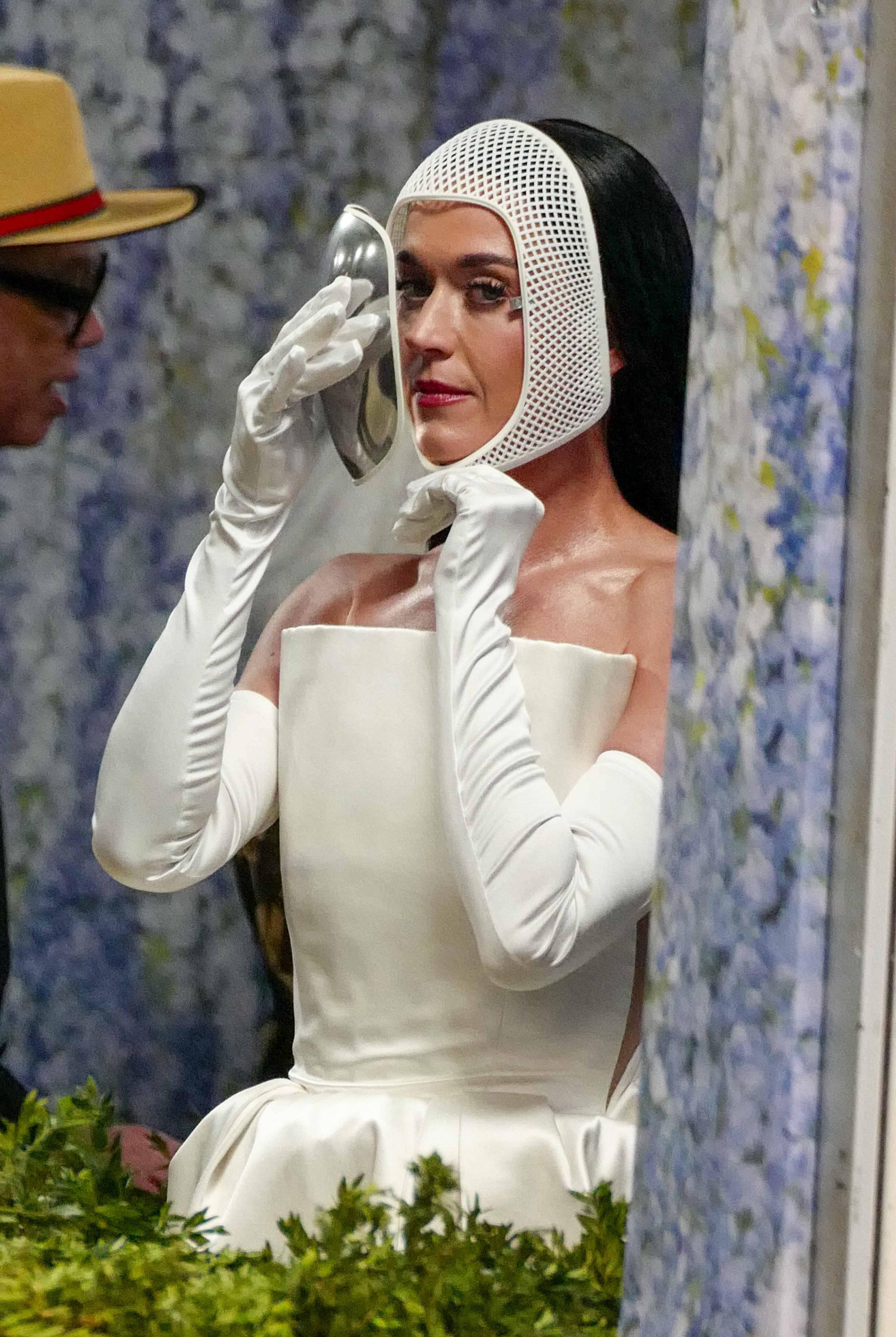 Katy Perry na Met Gala  - foto: Imago