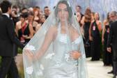 Georgina no Met Gala inspirada em devoção a Fátima