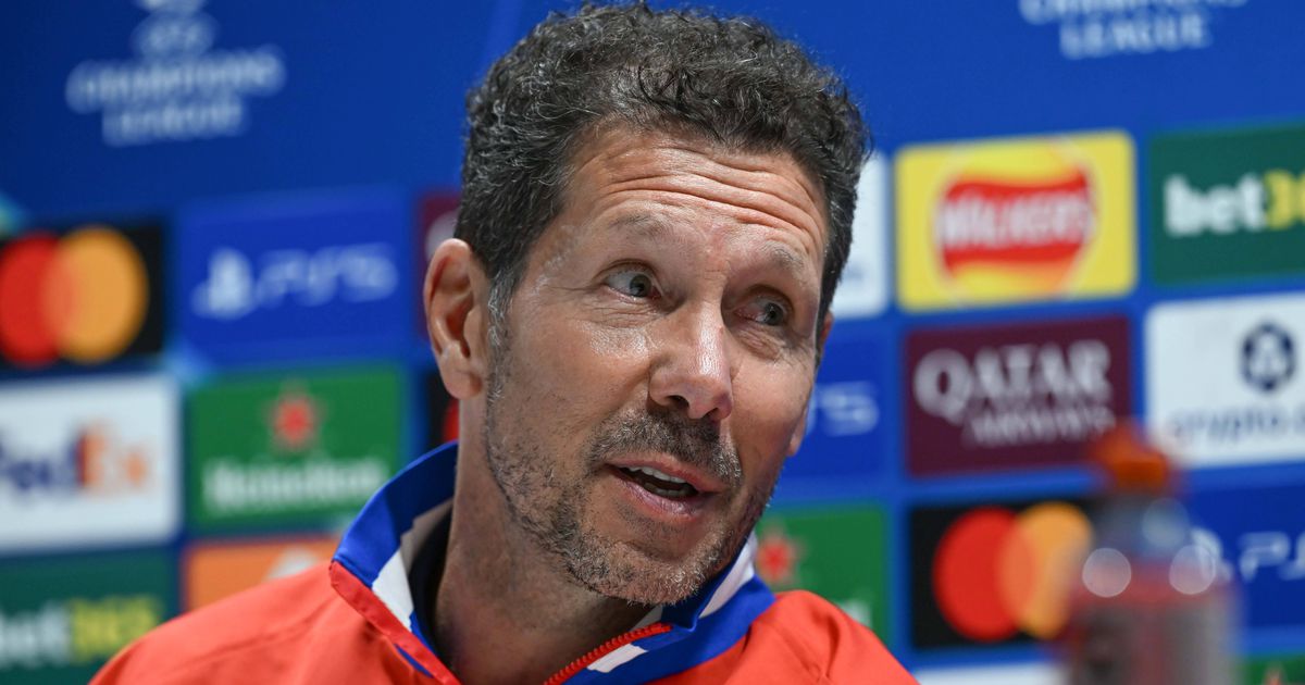 Simeone brinca com troca de hotel em Londres: «Era mais barato»