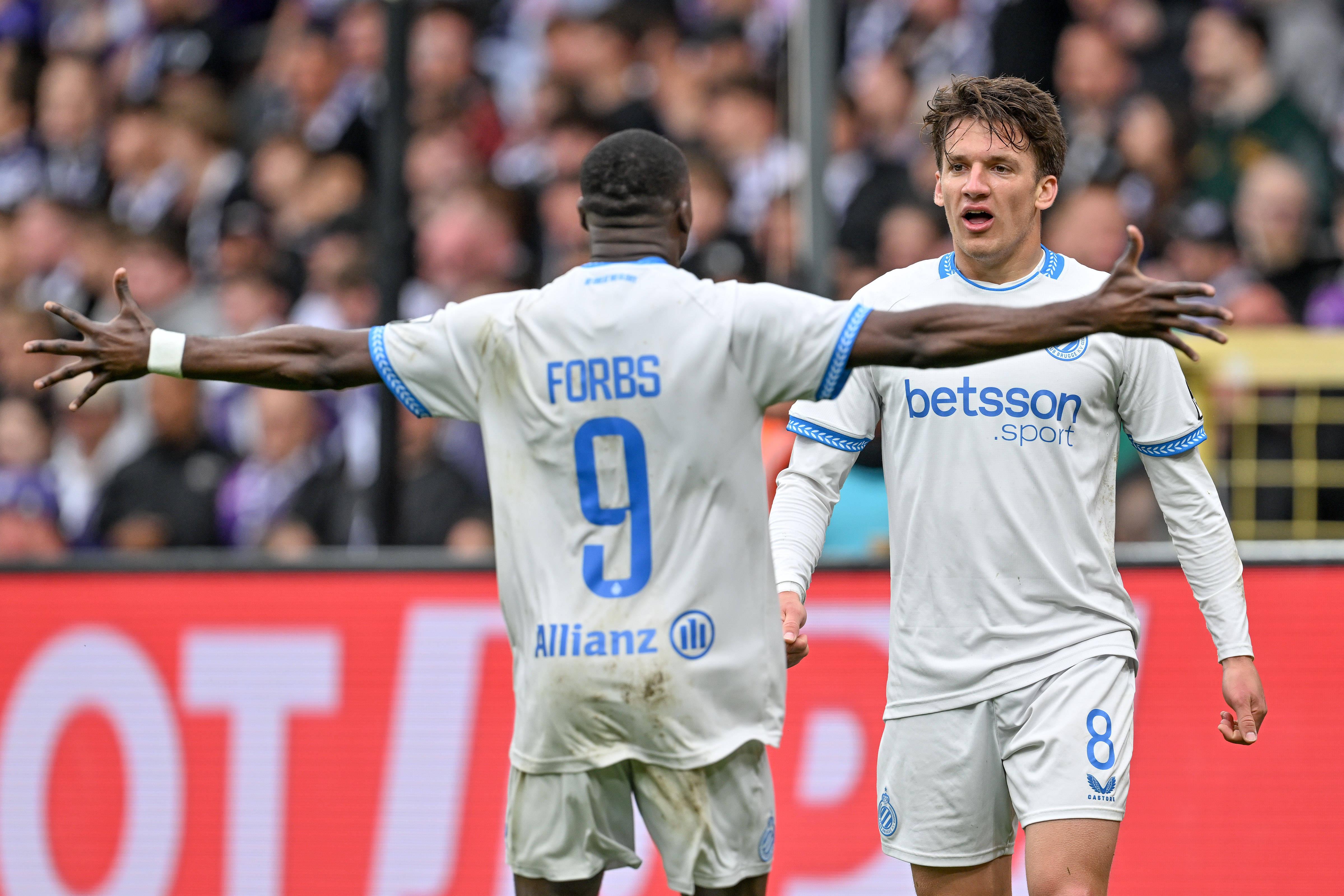 Bélgica - Club Brugge lidera corrida apertadíssima com o St. Gilloise. Um pontos epara as duas equipas a quatro jogos do fim.