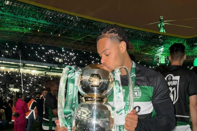 Koindredi não esquece origens: «Apresento-vos o troféu de campeão de Portugal»