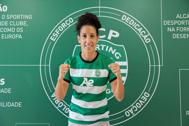 Oficial: Cláudia Neto renova com o Sporting