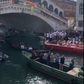 Vídeo: Veneza volta a celebrar subida à Serie A com passeio especial