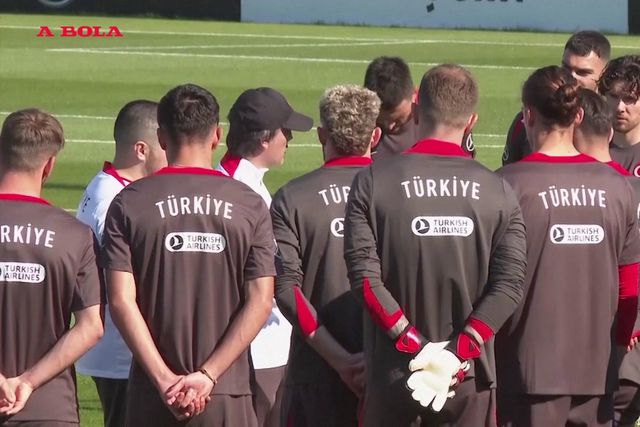 Turquia, rival de Portugal: Montella gosta da juventude, mas alerta para falta de experiência