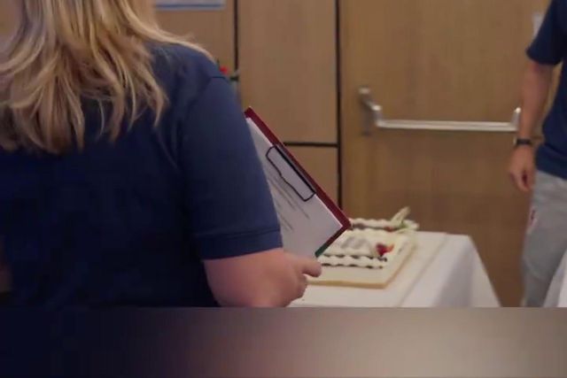 Até houve bolo Champions para Modric na chegada à seleção