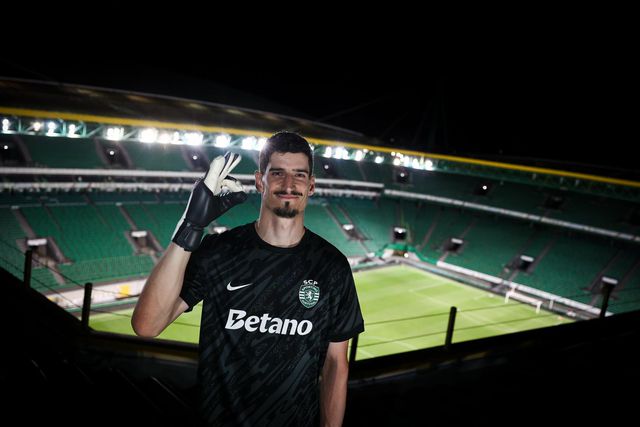 Oficial: Kovacevic assina pelo Sporting até 2029